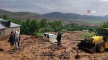 Bingöl'de dere taştı, ev, araç ve araziler zarar gördü