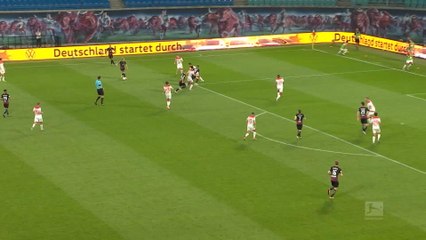 Dusseldorf strike late to earn crucial point at Leipzig