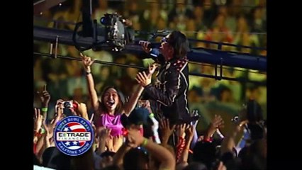 U2's "Beautiful Day" & Super Bowl XXXVI Halftime Show Helps Heal America After 9/11 | NFL