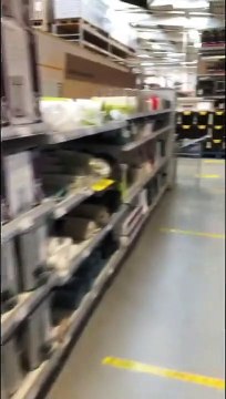 Dad Abandons Mom in Bathroom Store After Twins Use Showroom Toilets