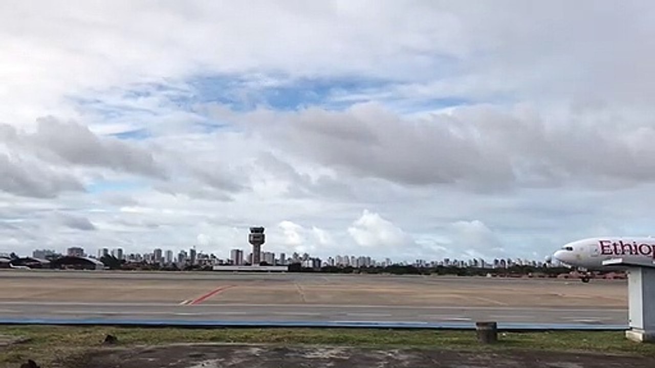 Boeing 777-300ER Ethiopian Airlines ET-ASL em Fortaleza em 15/06/2020(2)