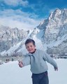Famous Video by a young boy (also published on Unicef Offcial FB Page) Sab Phol ek Guldan Ke hain, Hum Gilgit-Baltistan ke hain