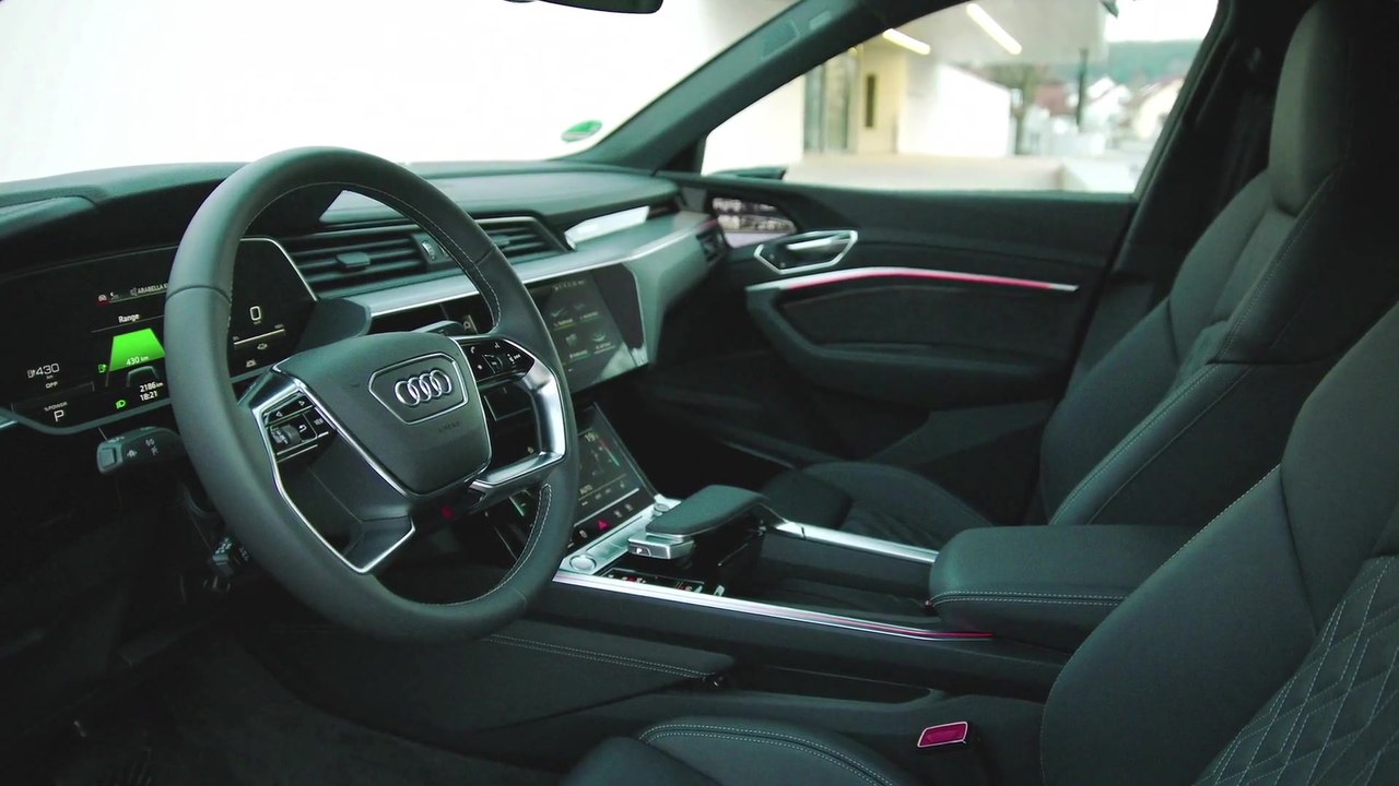 Audi e-tron Sportback اختبر التقدم من خلال الرؤية