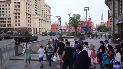 Moskova'da askeri geçit provası