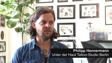 Tattoos bald weniger bunt? Szene in Aufruhr