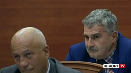 Report TV - Batutat në Kuvend, Rama: Gjuz, të honksha shaminë, vetëm mustaqet s'ti heqim dot