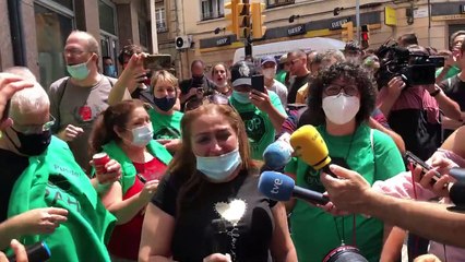 La movilización de los activistas logra paralizar el primer desahucio en Barcelona tras el confinamiento