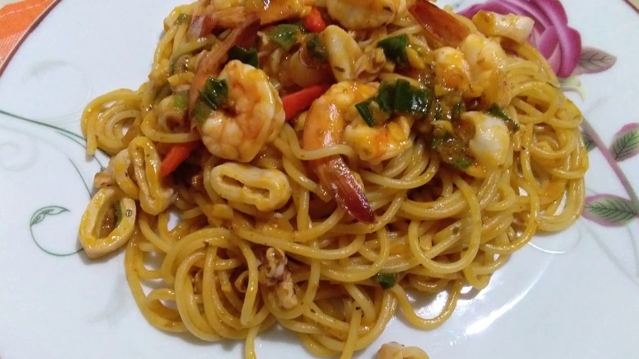 Spageti saus SeaFood