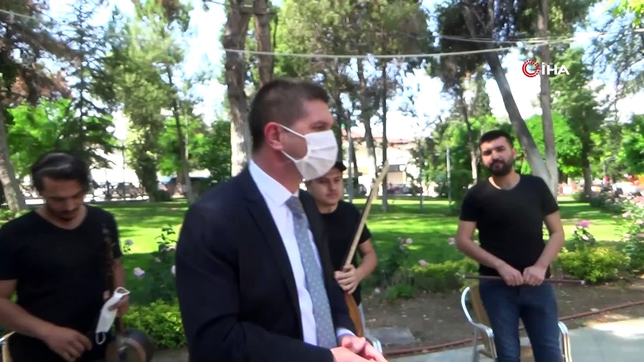 'Denizin Dibinde Hatçem' türküsünü oyun havasına çeviren fenomene Başkan’dan tepki