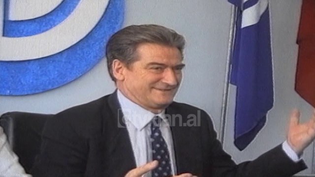 Sali Berisha per viziten ne Kosove - (11 Qershor 2000)