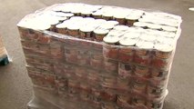 Los peñistas del Atlético donan 20 toneladas de alimentos a la ciudad de Madrid