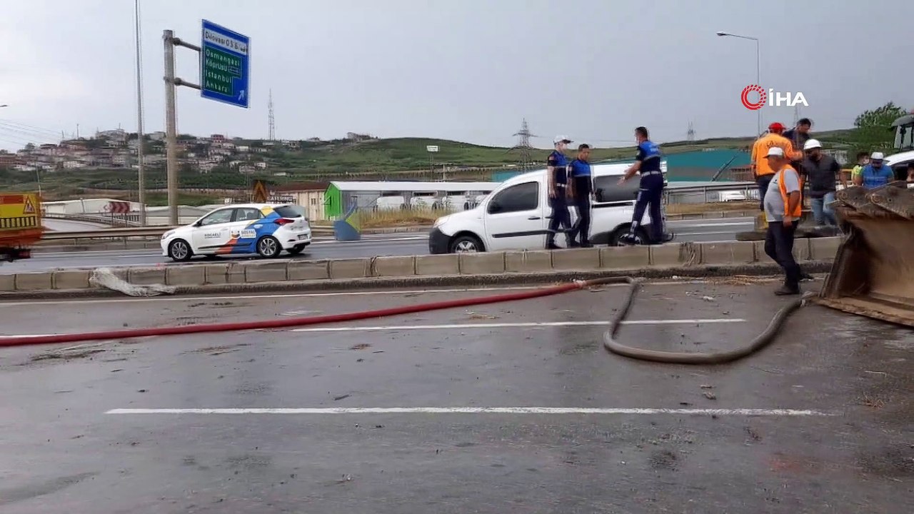 Yağış sonrası D-100 karayolu sular altına kaldı