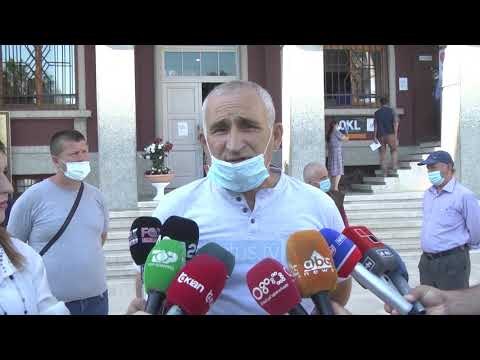 Grabiten pallatet e dëmtuara nga tërmeti në Durrës - News, Lajme - Vizion Plus