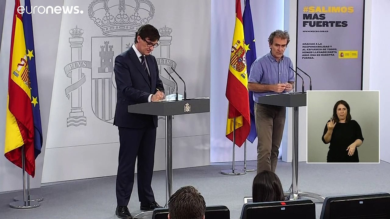 España vigila 9 brotes activos de coronavirus y asegura que la situación está "bajo control"