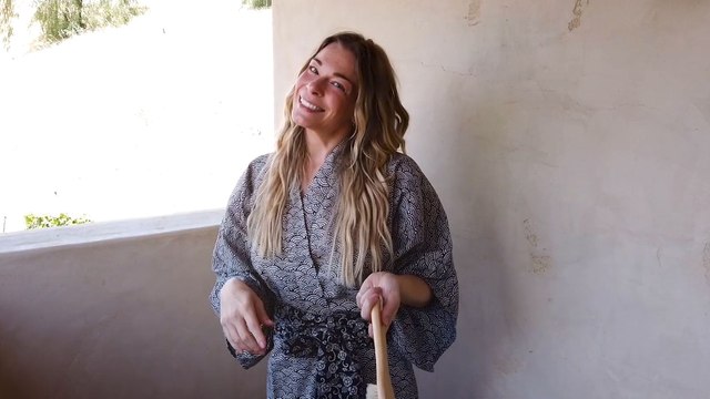 Leann Rimes Shares Her Morning, Noon & Night Routines