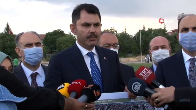 Bakan Kurum millet bahçesi yapılacak eski stadyum alanını inceledi