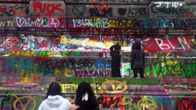 Virginia's Confederate statues reopen US slavery wounds