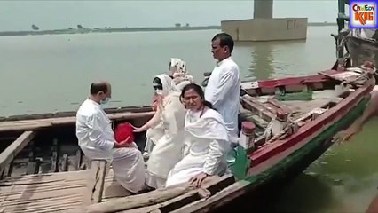 Sushant Singh Rajput Asthi Visarjan By His Father At River Ganga