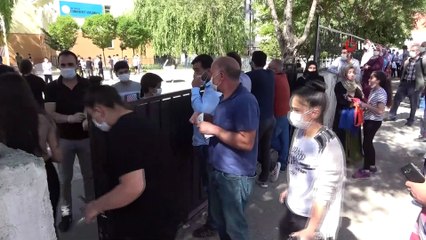 Öğrencilerin salgın gölgesinde LGS heyecanı