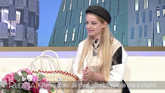 Katerina Zoto: Çfare nuk duhet te mungoje ne çanten e plazhit