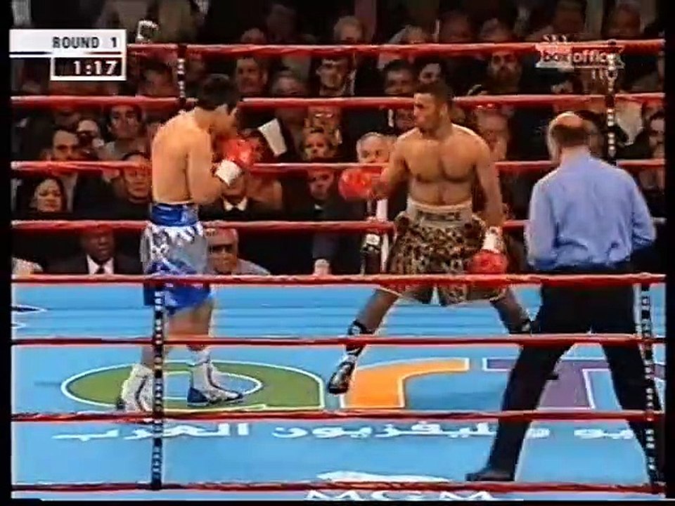 Naseem Hamed vs Marco Antonio Barrera (07-04-2001) Full Fight