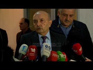 Top News - Plas në Kosovë/ Mustafa kërkon shkarkimin e Osmanit
