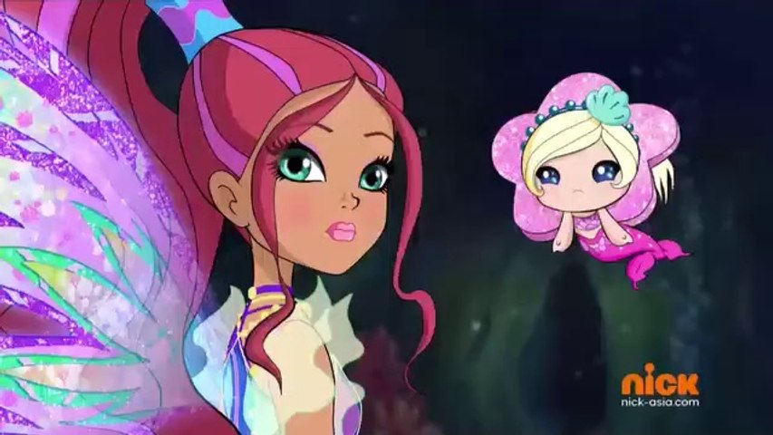 Kamera oldida ayollarning jozibasi