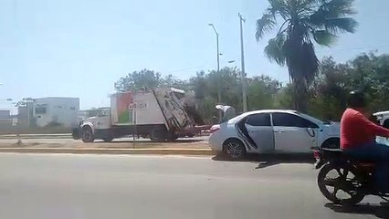 Download Video: Se enfrentan a balazos grupos armados en la salida a Imala, en Culiacán