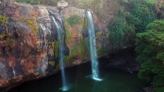 SONIDO NATURAL DE UNA CASCADA EN LA SELVA,RUIDO BLANCO PARA RELAJARSE Y DESCANSAR.