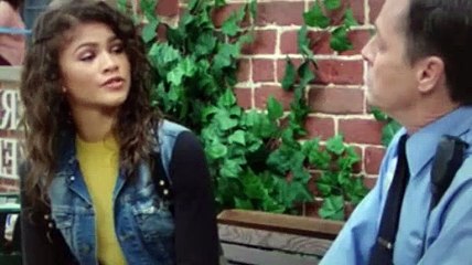 K.C. Undercover S03E18 - Twin It to Win It