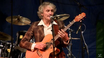 Giovanni Battaglino interprète " Saturne " en italien   	4' 50"