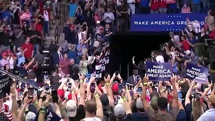 Trump blickt bei erstem Wahlkampfauftritt seit der Corona-Pause auf leere Ränge