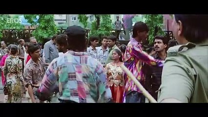 Police caught Aamir Khan for selling Mr. BOND movie tickets in black