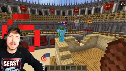 Best Minecraft Player vs 100 Players!