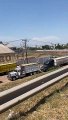 Camiones cargados de maíz, un riesgo para automovilistas en la México 15
