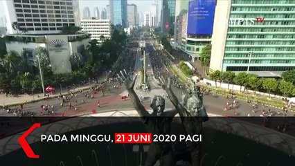 Pantauan Udara Ramainya Car Free Day Bundaran HI di Masa New Normal