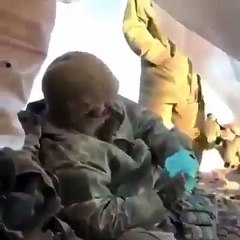 Görevdeki Mehmetçik'in yanından ayırmadığı poşetten çıkan, izleyenleri duygulandırdı