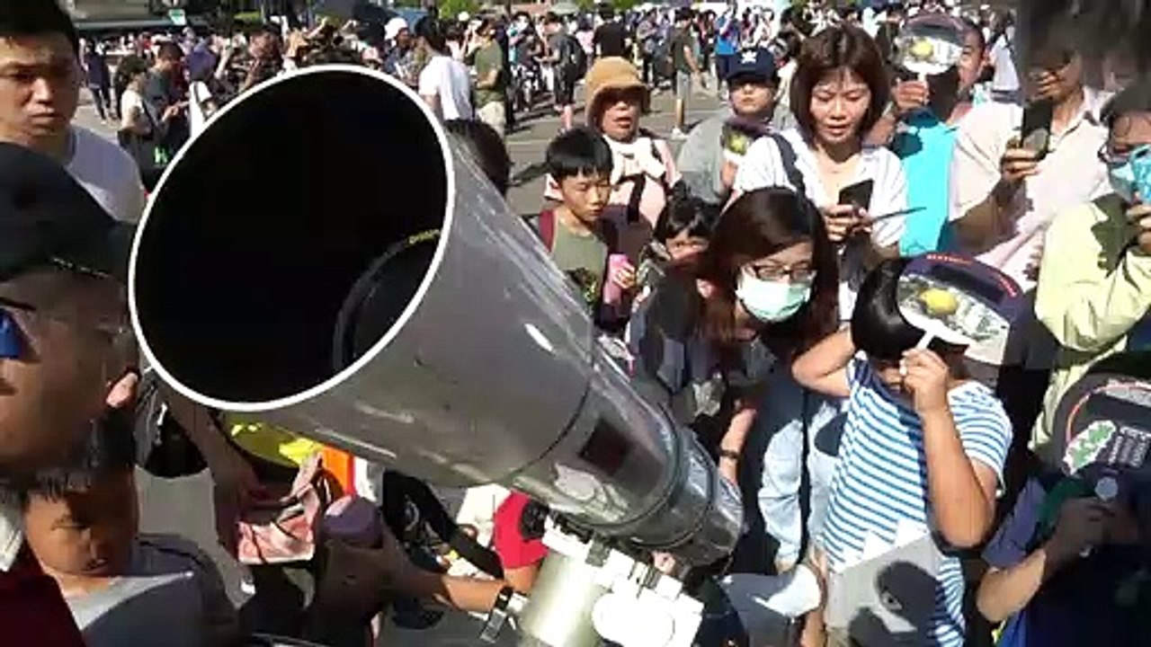 Ringförmige Sonnenfinsternis begeistert Afrika und Asien