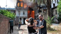 Tarihi ahşap bina alev alev yandı! İsyan ettiren iddia