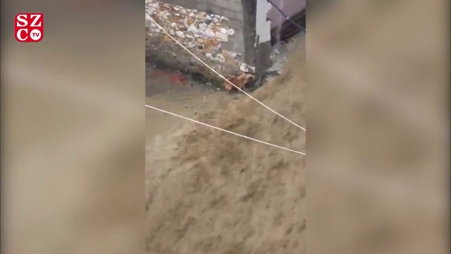 Bursa İznik'te yağış ve dolu hayatı felç etti