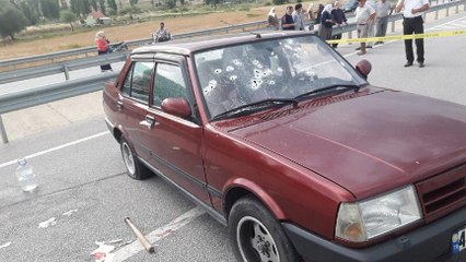 Kardeşinin katil zanlısına, otomobilinde kurşun yağdırdı