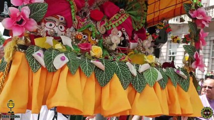 London Ratha Yatra | festiwal | Hare Krsna | kirtan | Maha Harinam | Sankirtan | Swami Prabhupada | iskcon | DesireTree | KrishnaConsciousness |