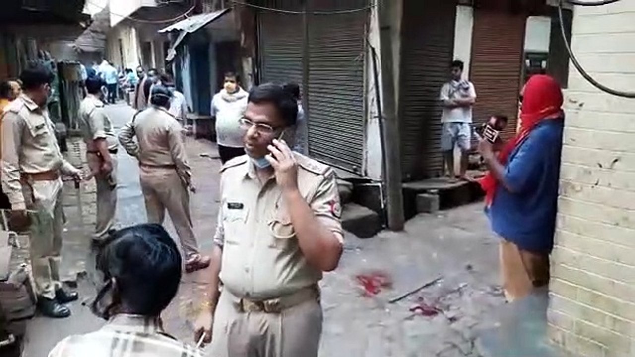 मथुराः वर्चस्व की जंग में दिनदहाड़े दो लोगों की...