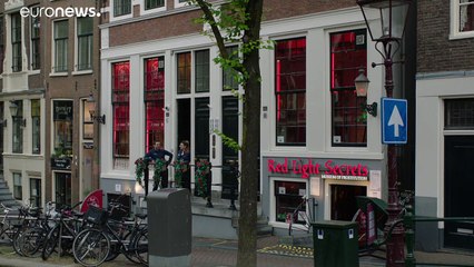 فيديو: معاناة فتيات حي الدعارة الأشهر في العالم بسبب كورونا