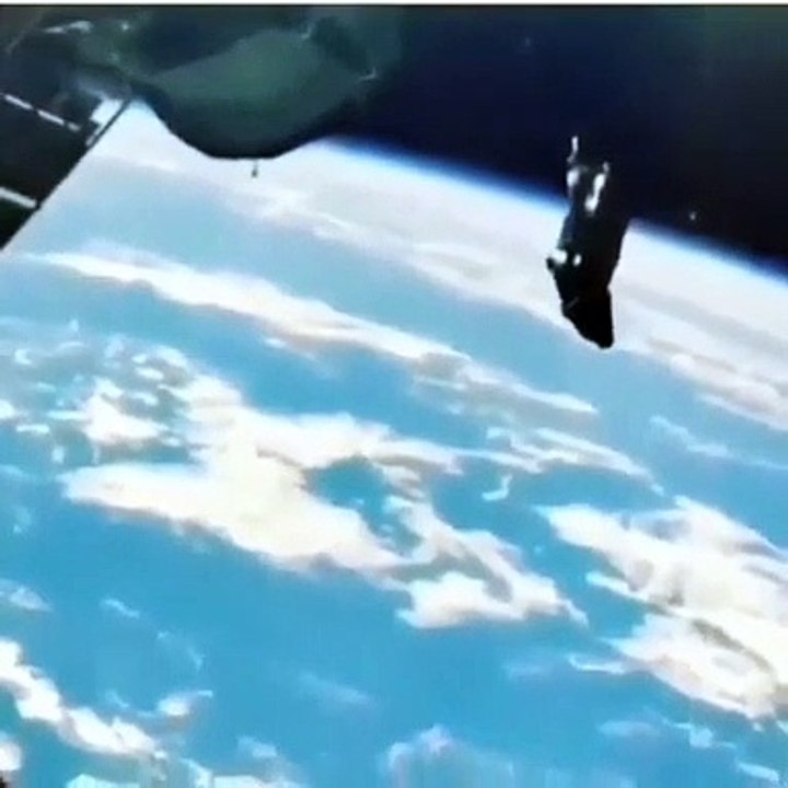THE BLACK KNIGHT IS A UFO SATELLITE