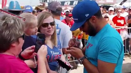 Bubba Wallace's tight bond with Mom provides support to driver
