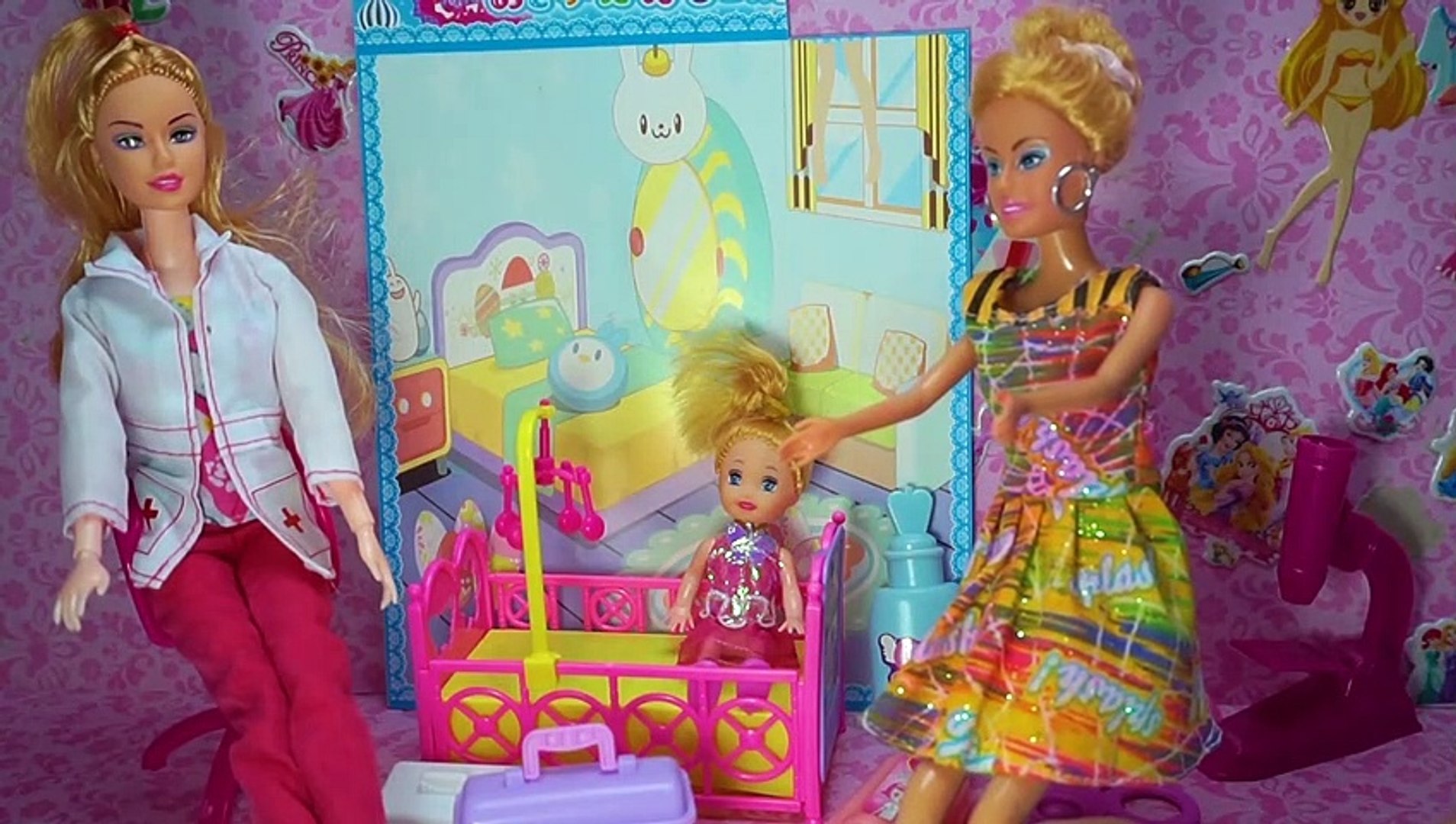 barbie doctor ambulance