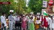 कांग्रेस के कार्यकर्ताओं द्वारा जिलाधिकारी कार्यालय पर प्रदेश सरकार के खिलाफ जमकर प्रदर्शन