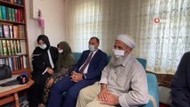 Vali Çetin Oktay Kaldırım ilk ziyaretini Şehit Kaymakamın ailesine gerçekleştirdi