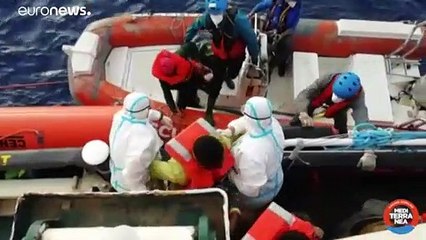 I migranti ricominciano a attraversare il Mediterraneo. Le Ong si organizzano contro il Covid